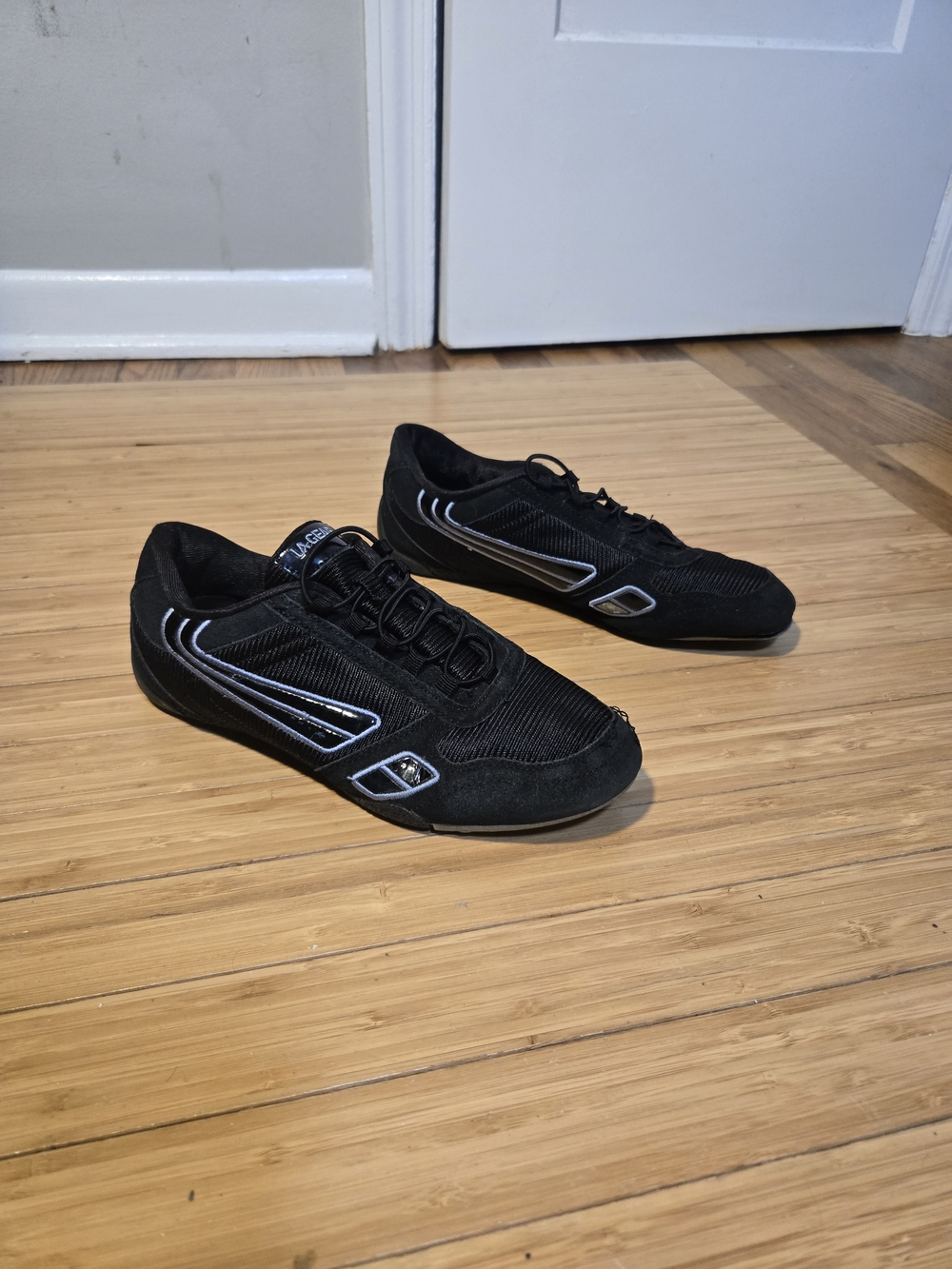 LA Gear Women Black Athletic Lifestyle Sneakers